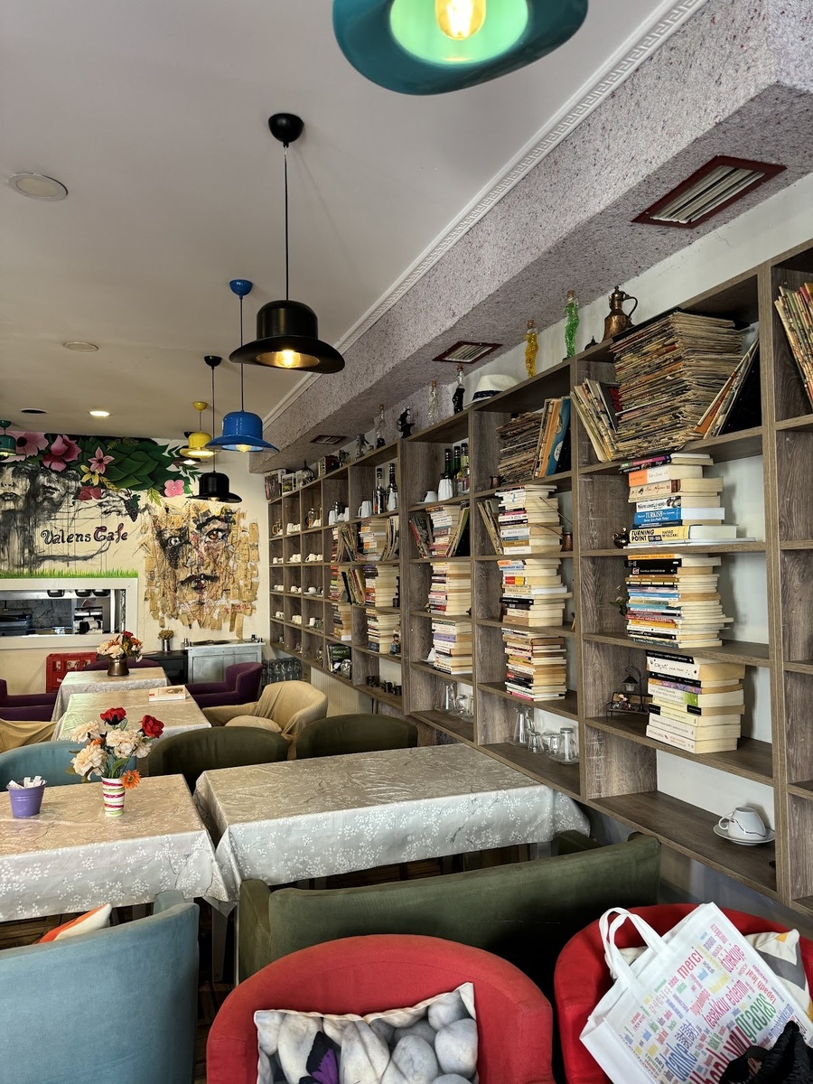 Valens Cafe Restaurant