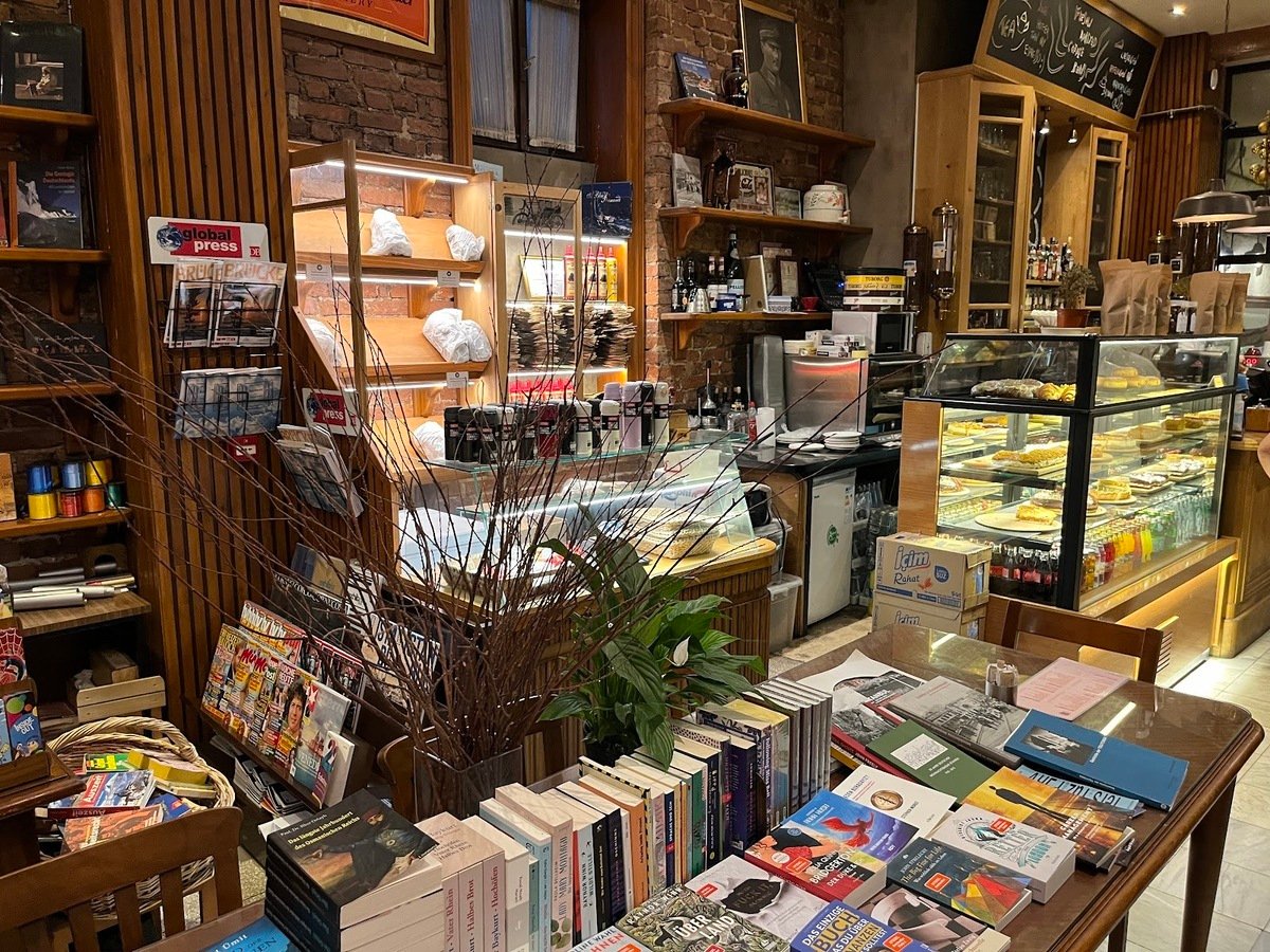 Turkish-German Bookstore & Cafe