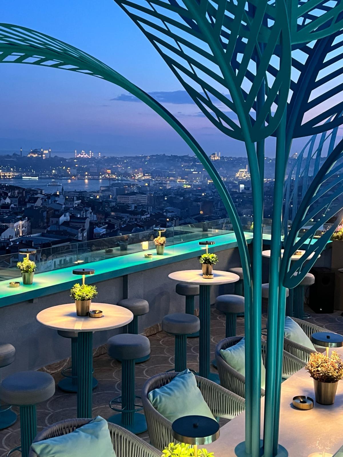 Nevet Istanbul Rooftop Restaurant & Roof Bar