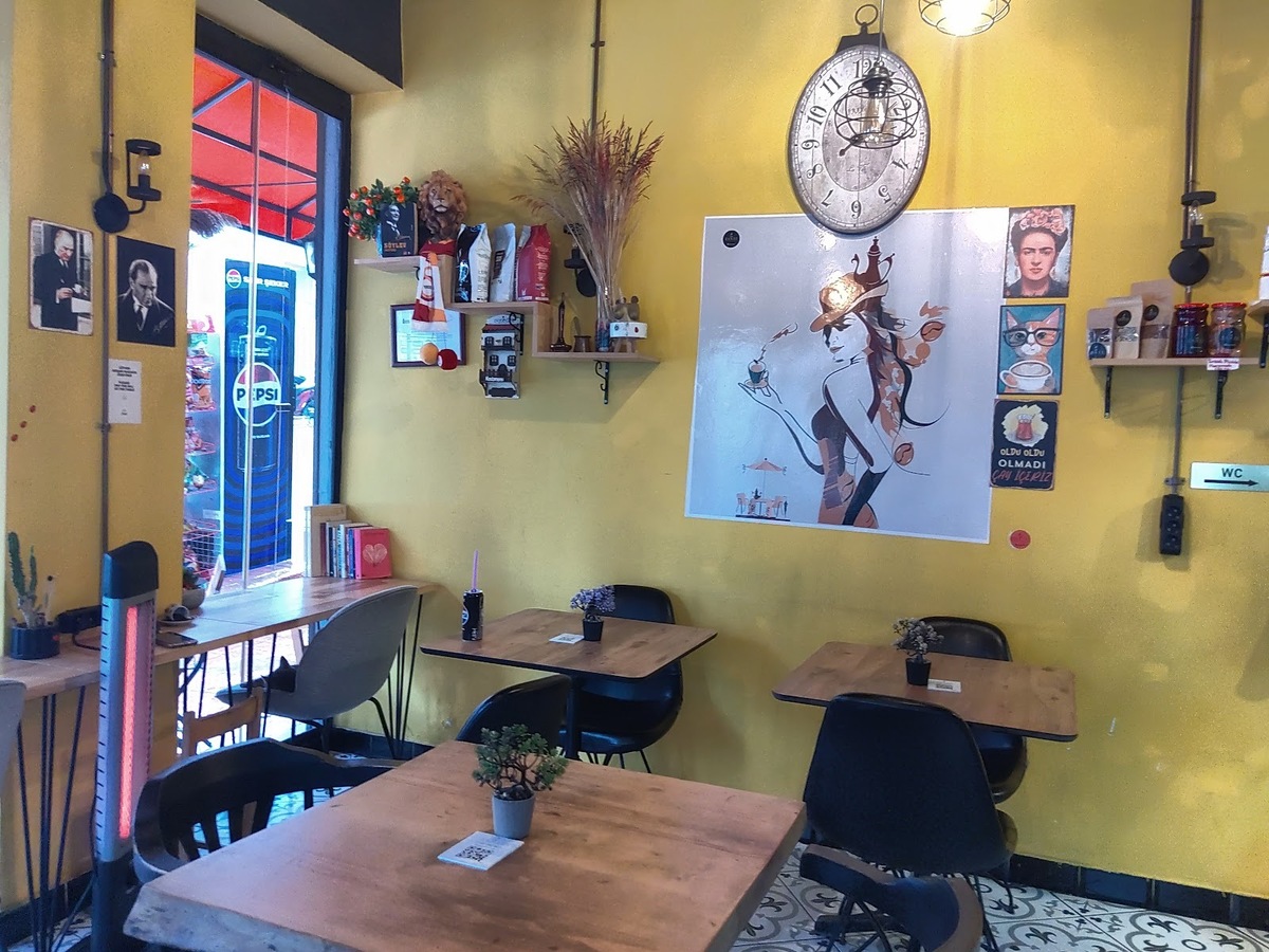 Janti Coffee & Bistro