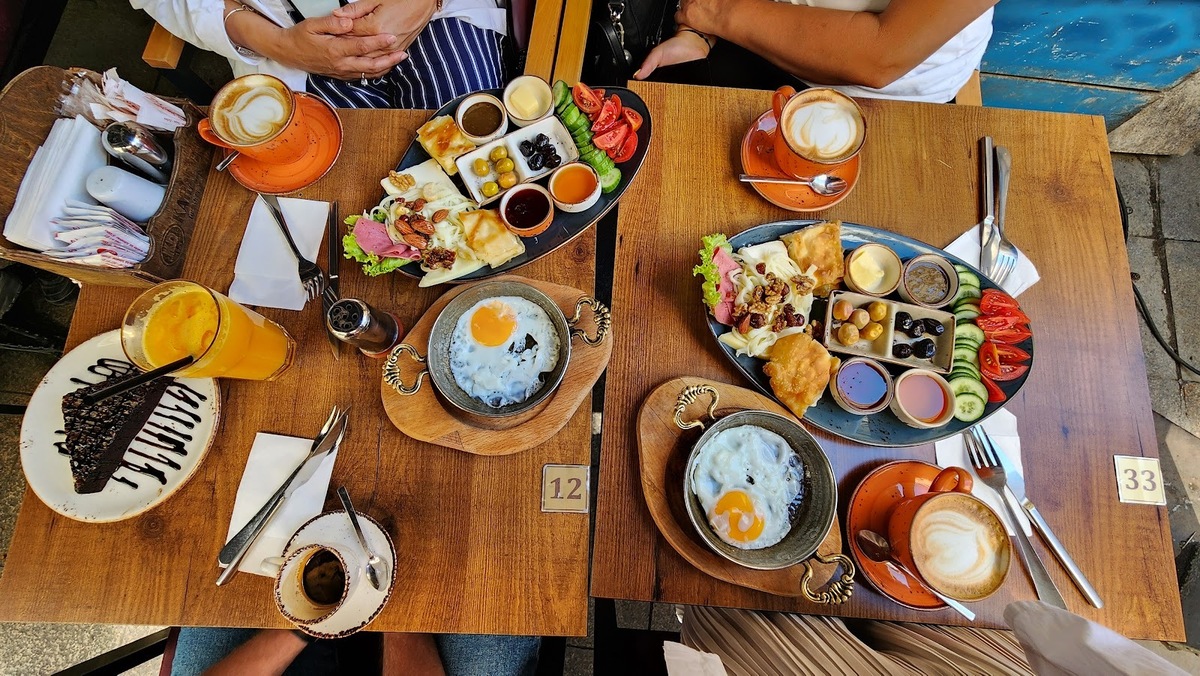 Poiká Breakfast & Coffee