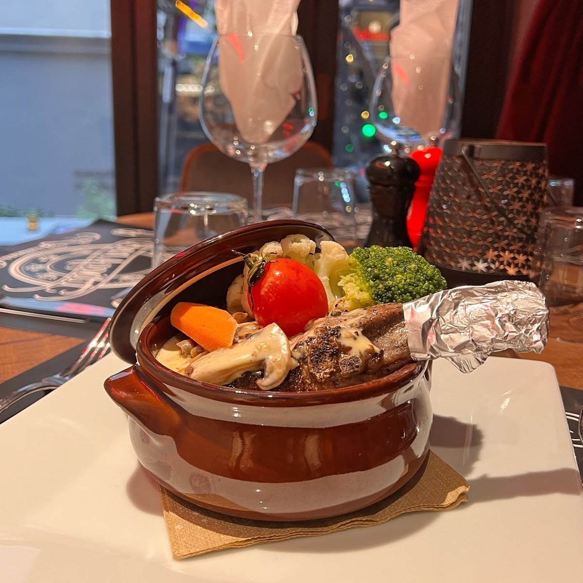 Le Cuistot Bistro by Chef Carlos