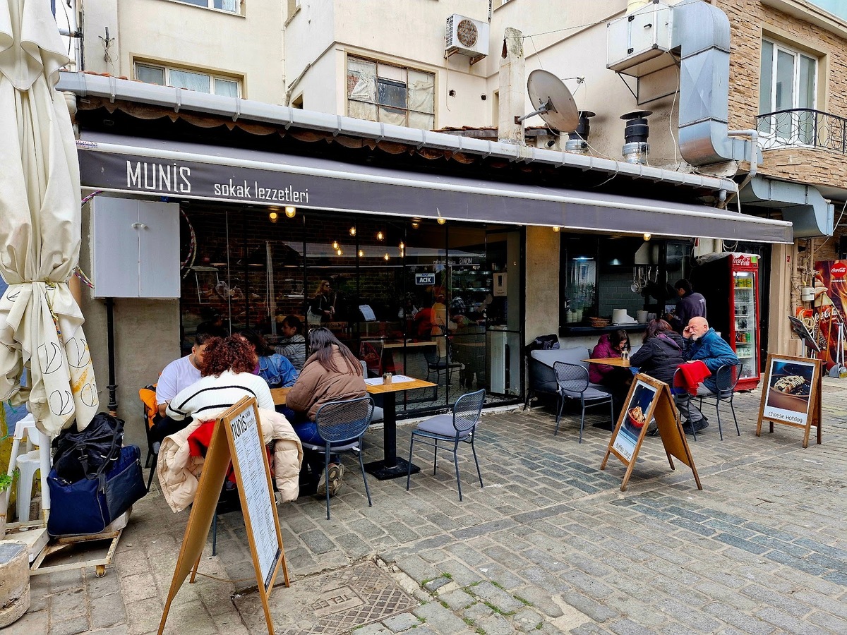 Munis Sokak Lezzetleri