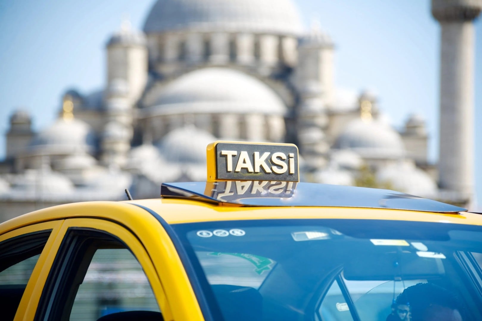 Istanbul Taxi Guide 2026: Fares, Apps, and How to Pay