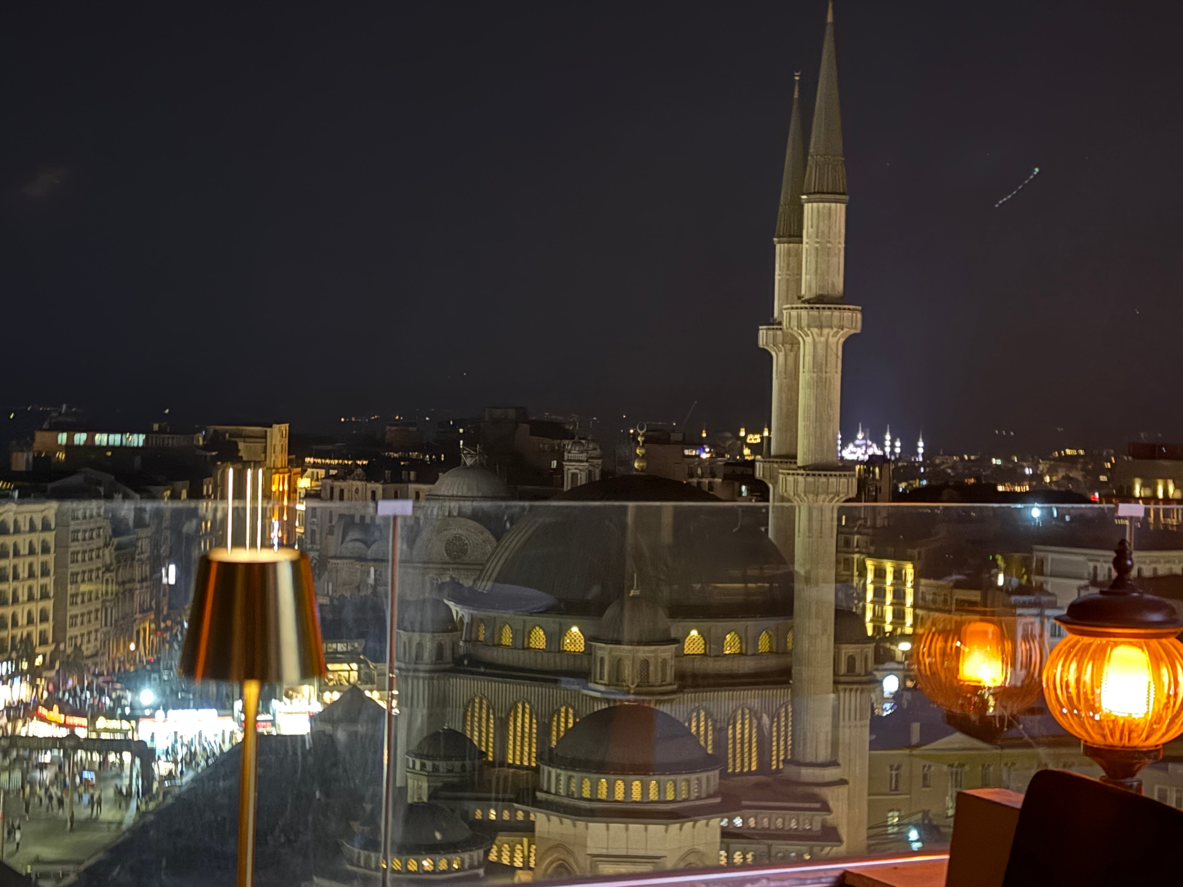 Gönen Rooftop Ocakbaşı Terrace Restaurant & Roof Bar