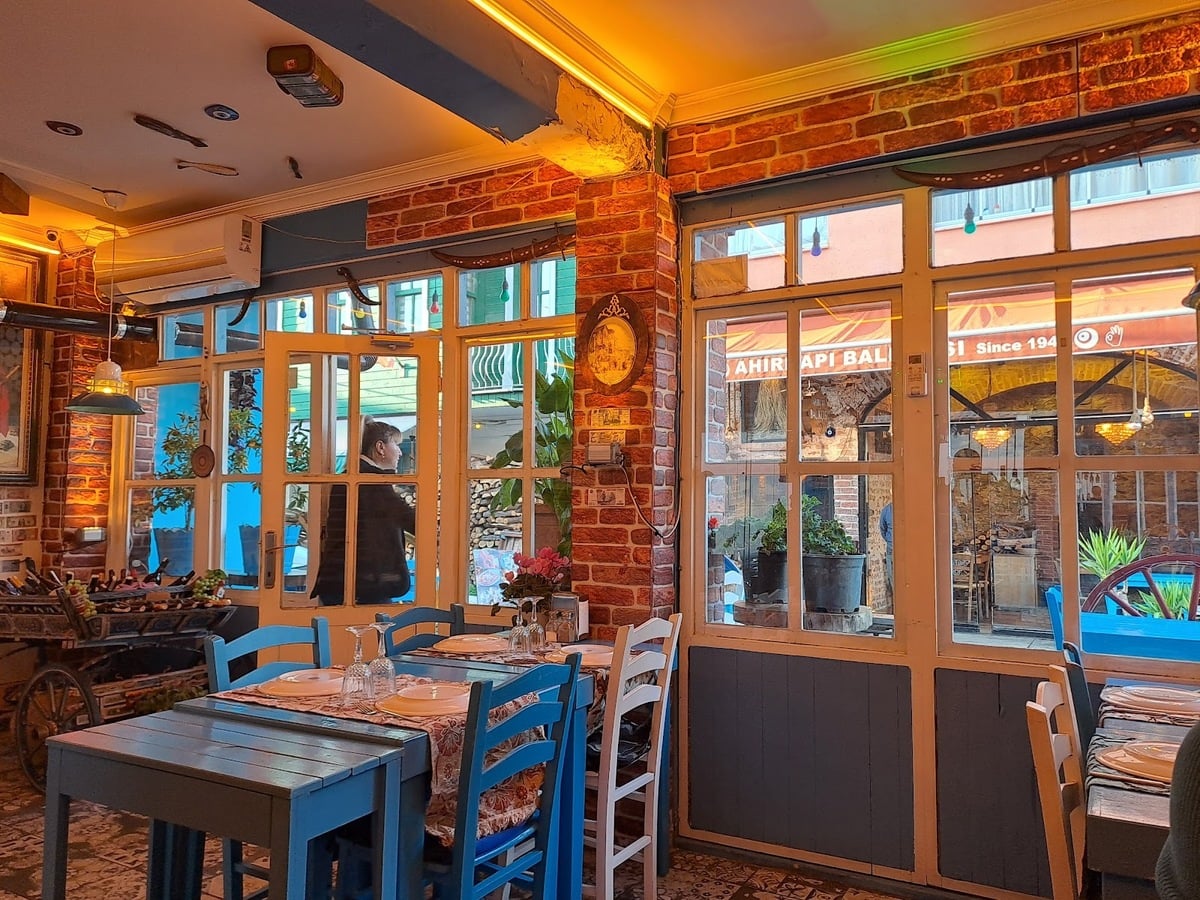 Fish Home Ahhir Kapi Restaurant