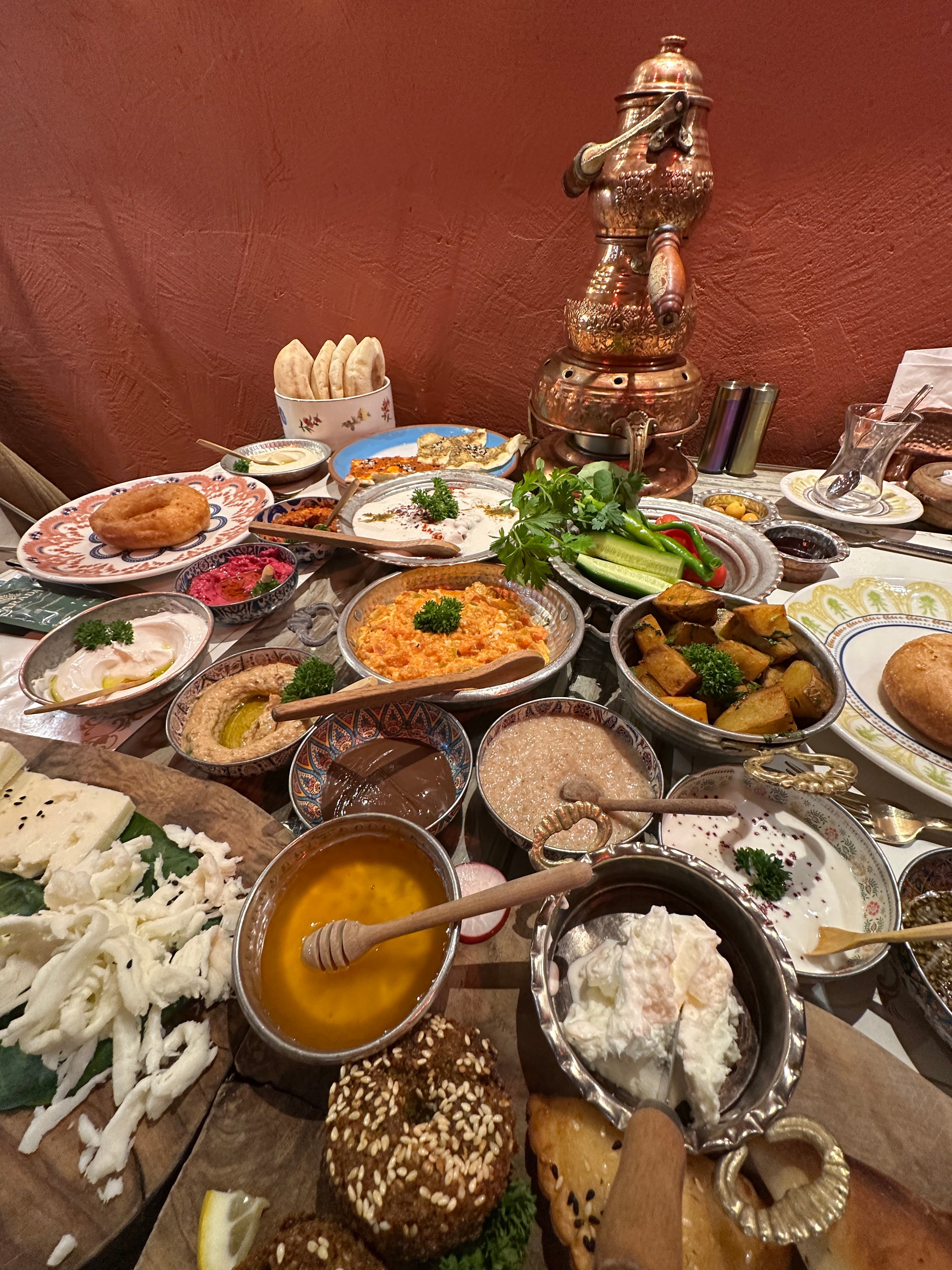 Arada Endülüs Breakfast & Lebanese Cuisine