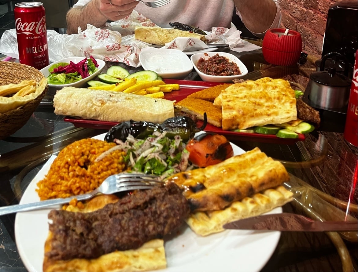 Nasip Et Kebap & Pide Salonu