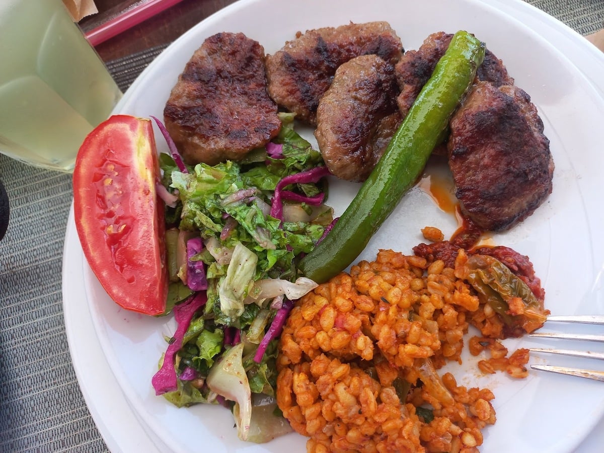 Fındık Kabuğunda Köfte