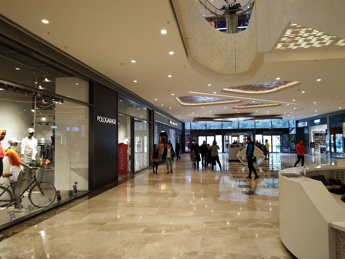 Vadistanbul Shopping Mall