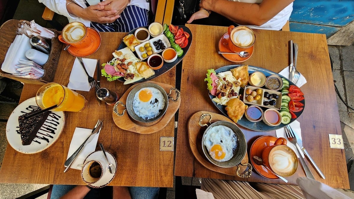 Poiká Breakfast & Coffee