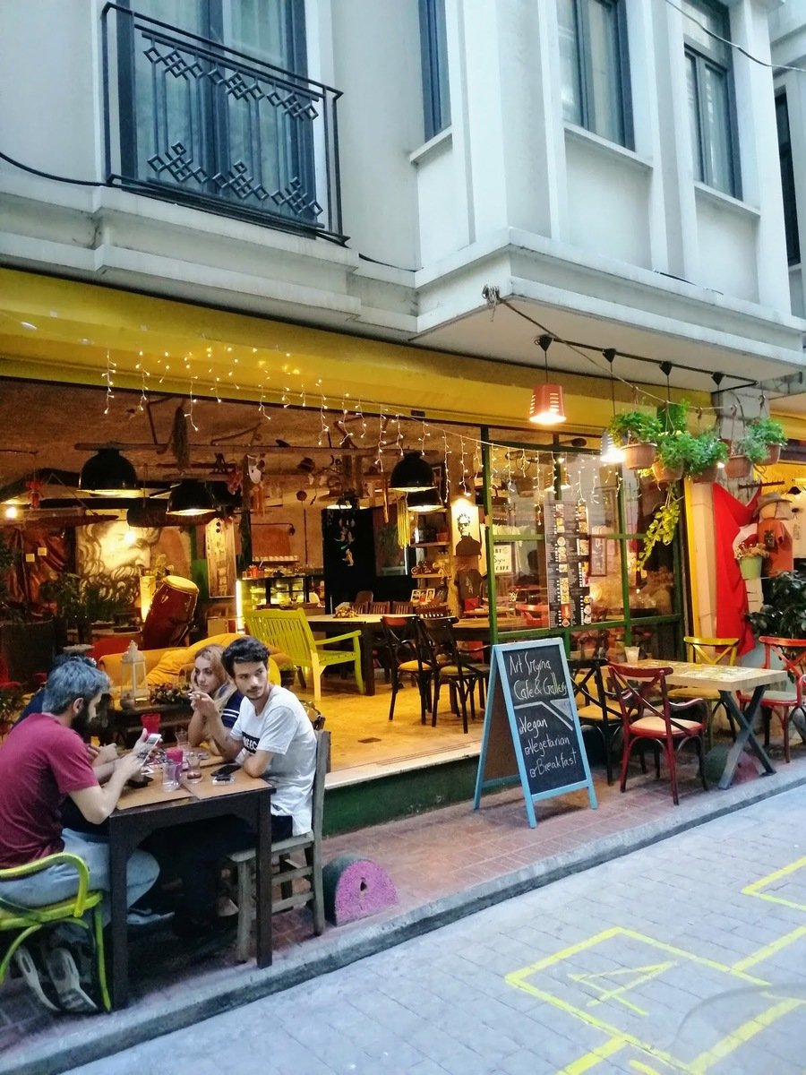 Galata Art Smyrna Restaurant Cafe