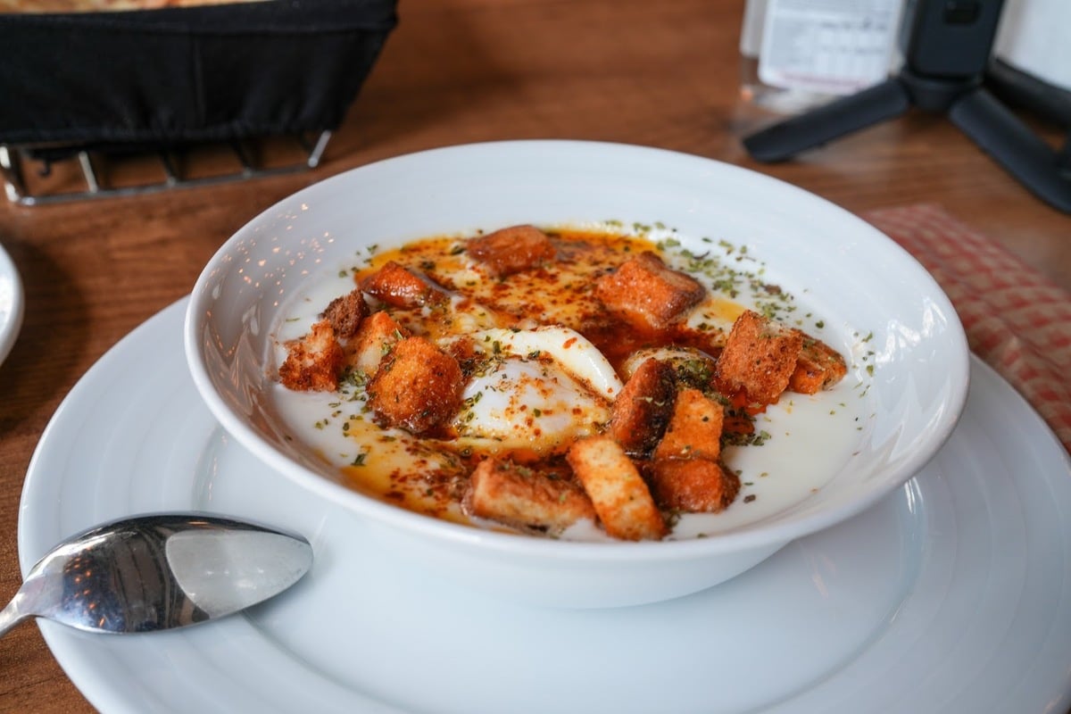 Mivan Restaurant & Cafe