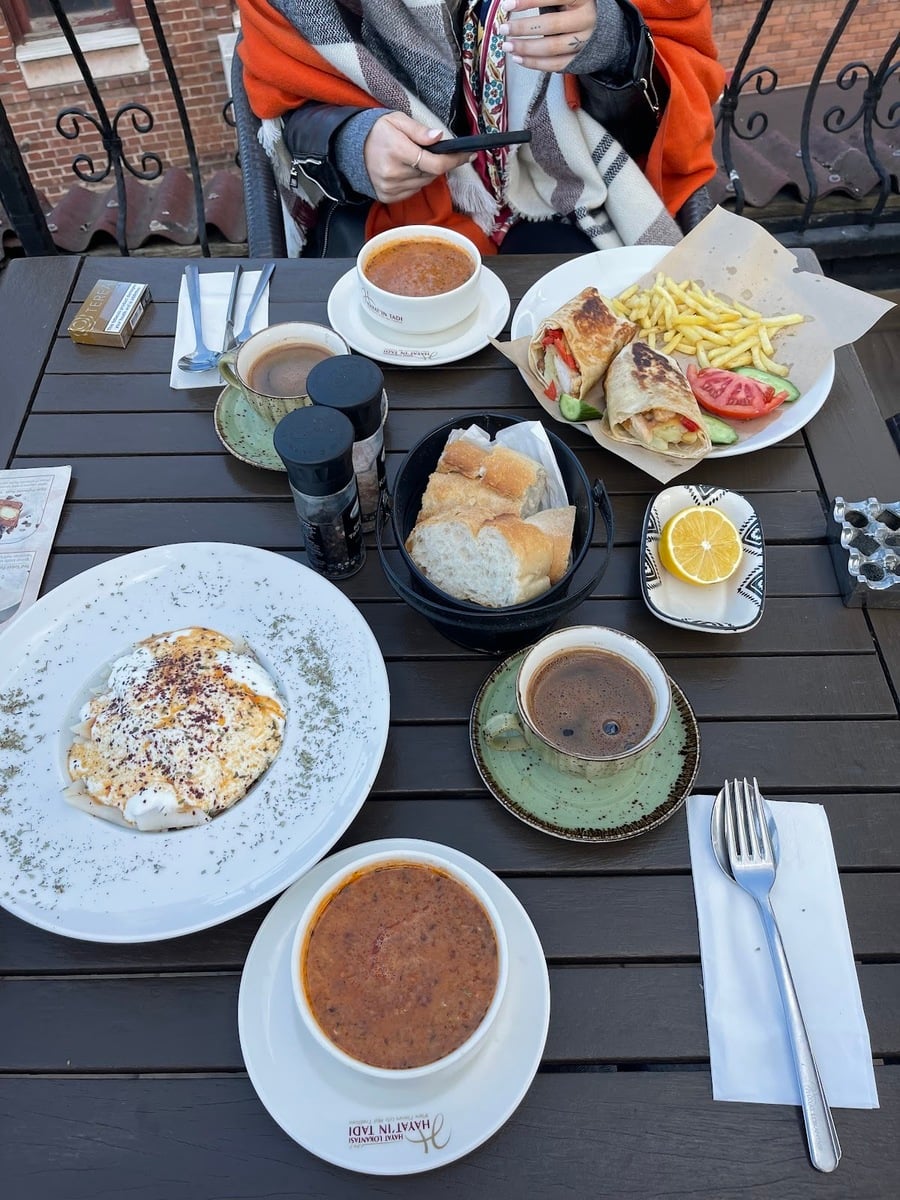 Redibu Cafe & Restaurant