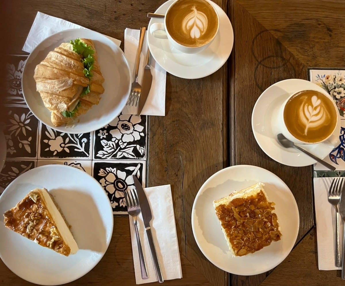 Turkish-German Bookstore & Cafe