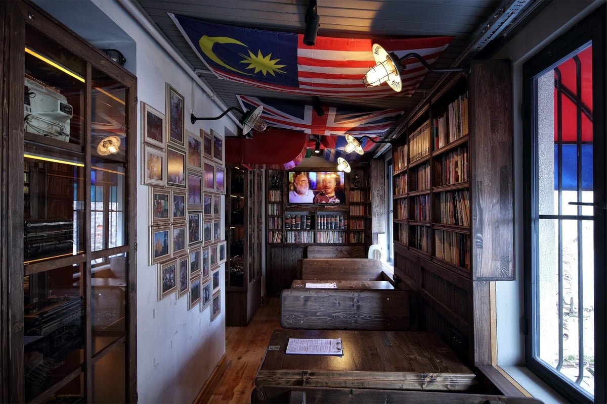 Varuna Gezgin Cafe Del Mundo