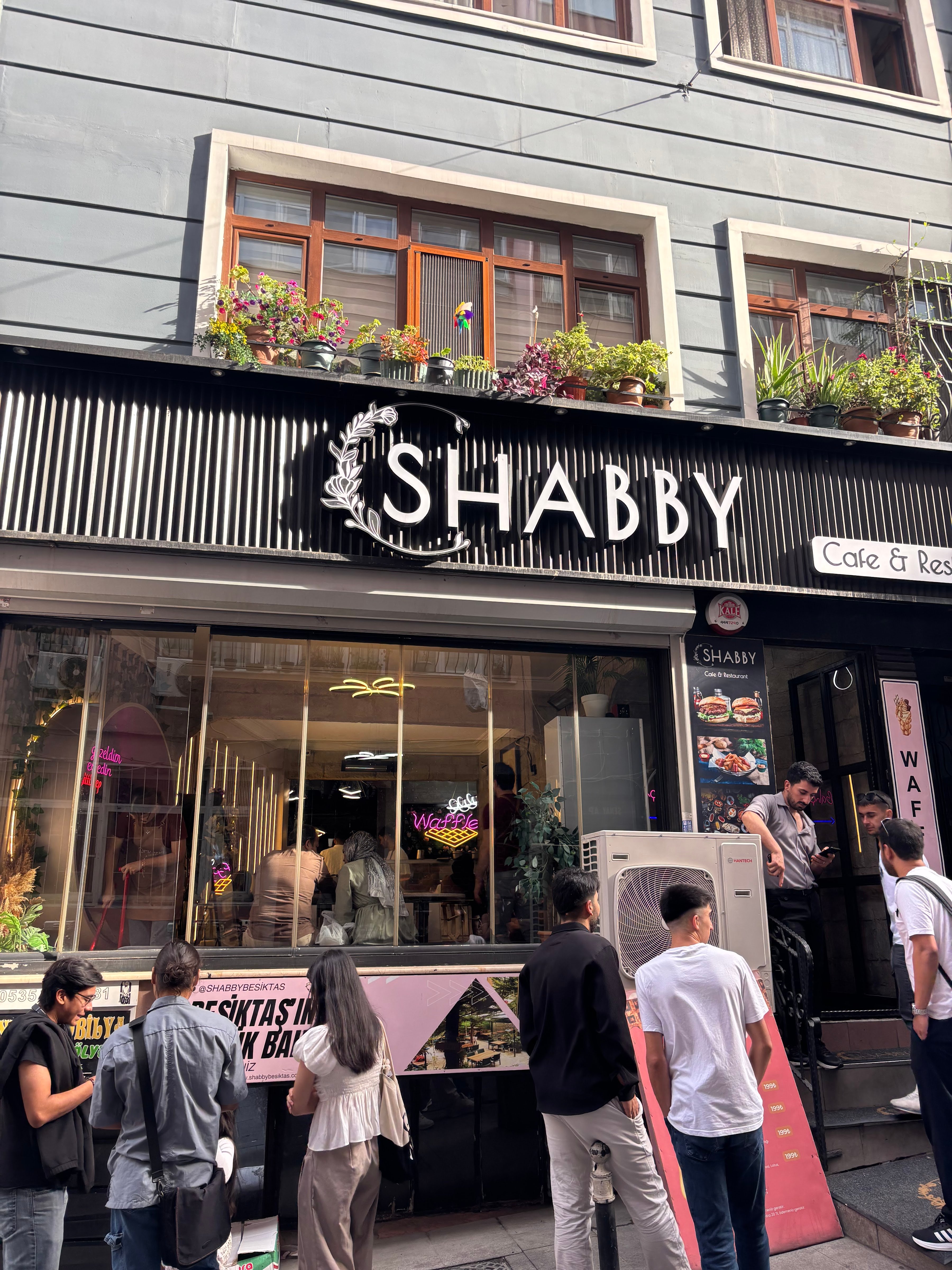 Shabby Cafe