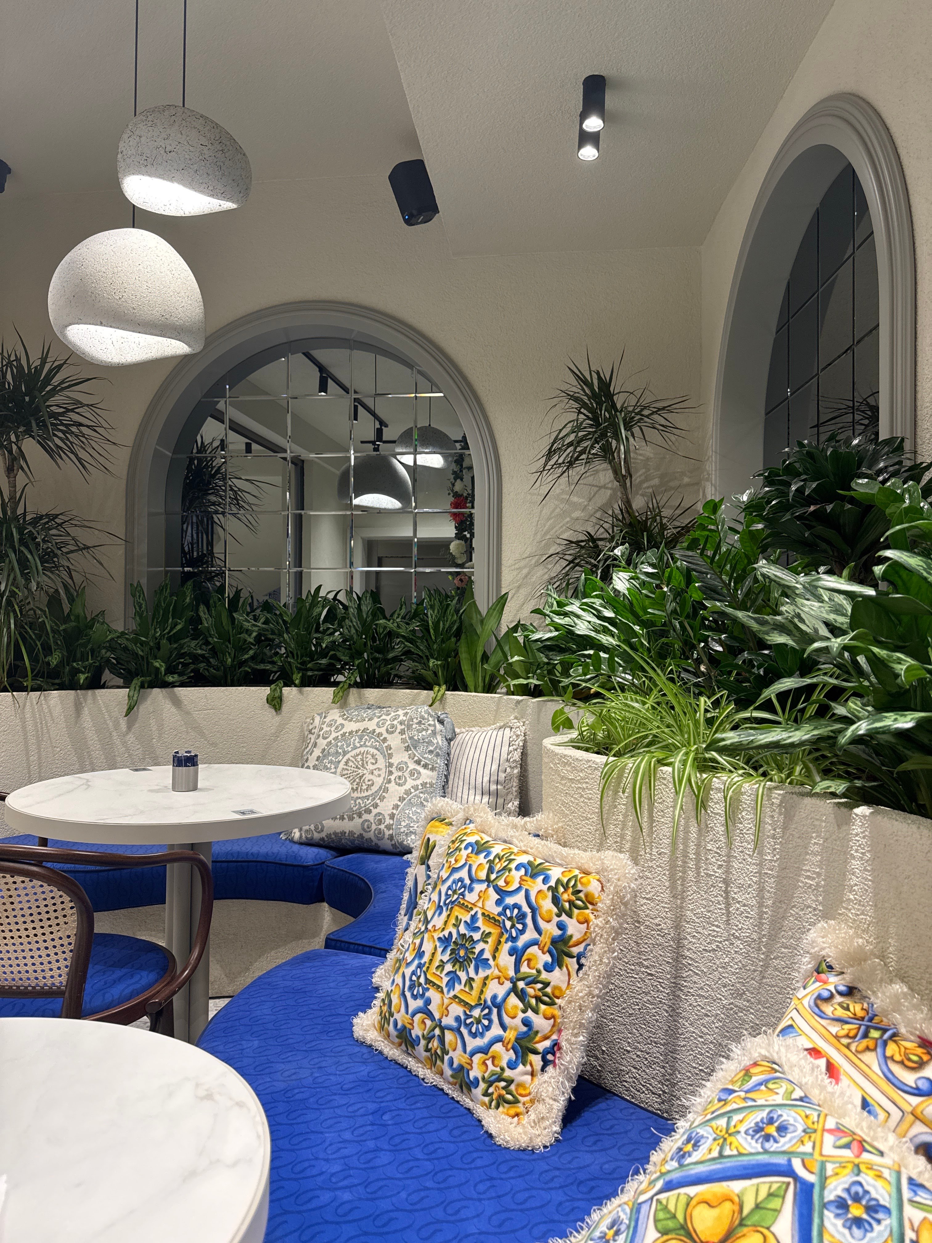 Dokuz Patisserie & Coffee (DOQUZ)