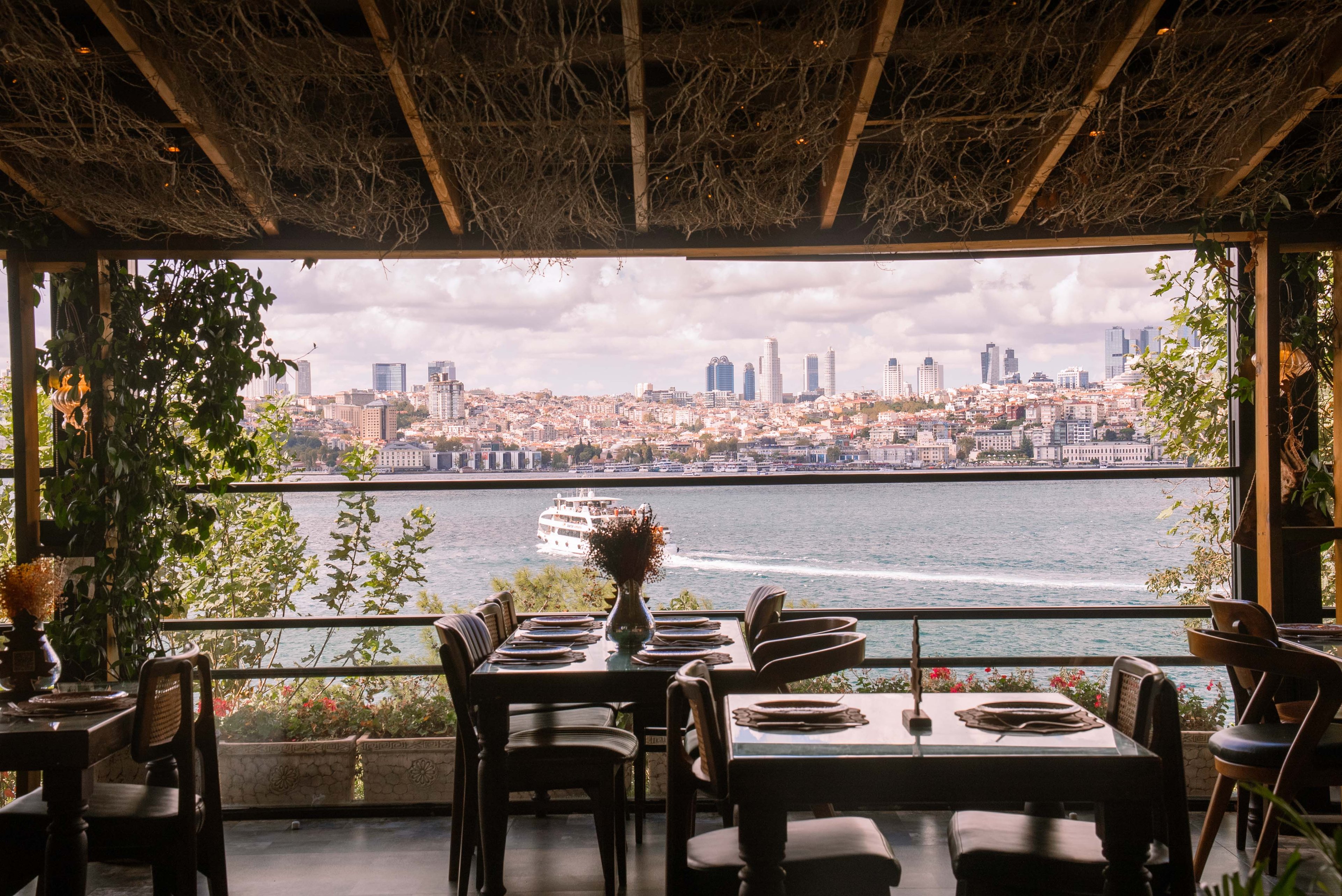 Arada Blue City Breakfast & Lebanese Cuisine