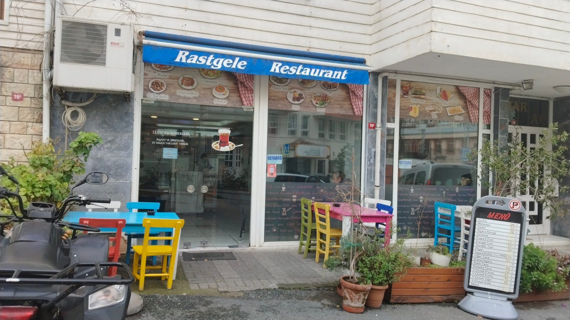 Rastgele Restaurant
