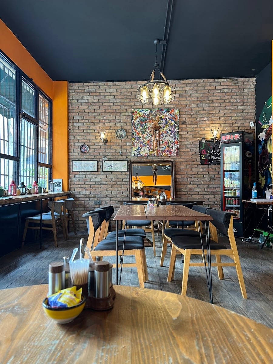 The Rabbit Hole Coffee Sultanahmet