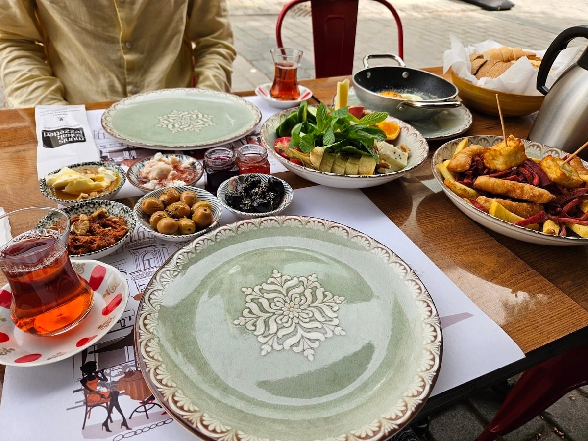 Munis Sokak Lezzetleri