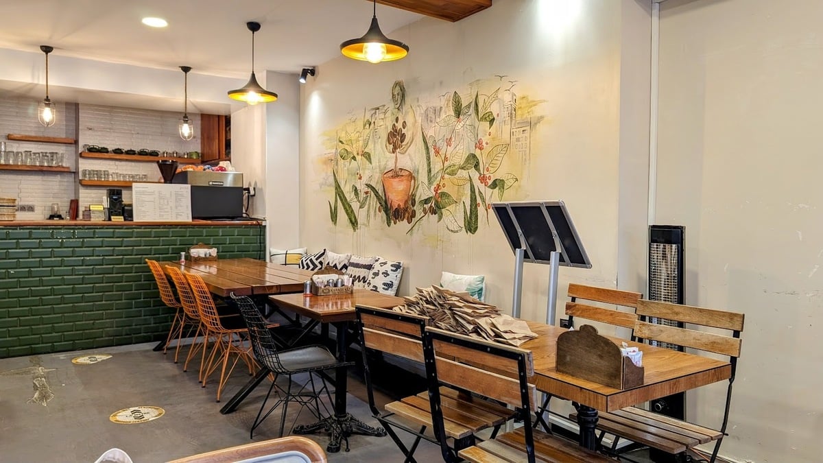 Poiká Breakfast & Coffee