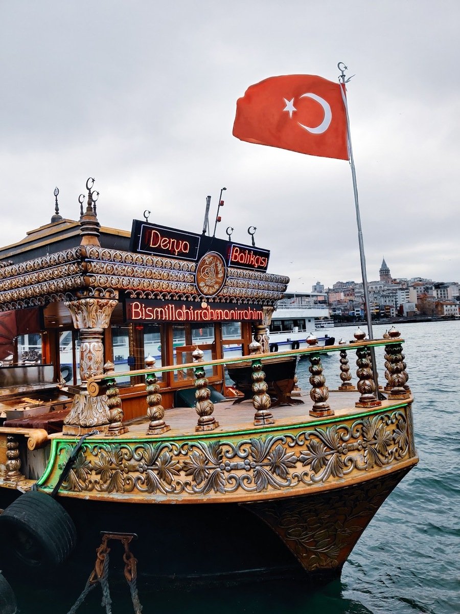 Tarihi Eminönü Derya Balıkçısı 1945