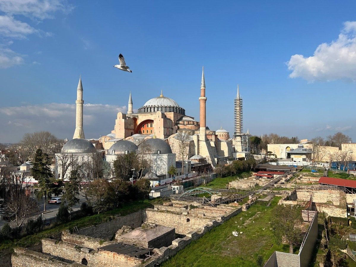 Seven Hills Restaurant